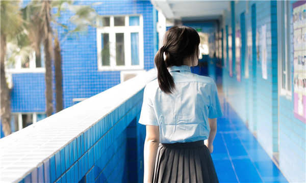 伊川如何找到一个可以帮助我生孩子的女人？